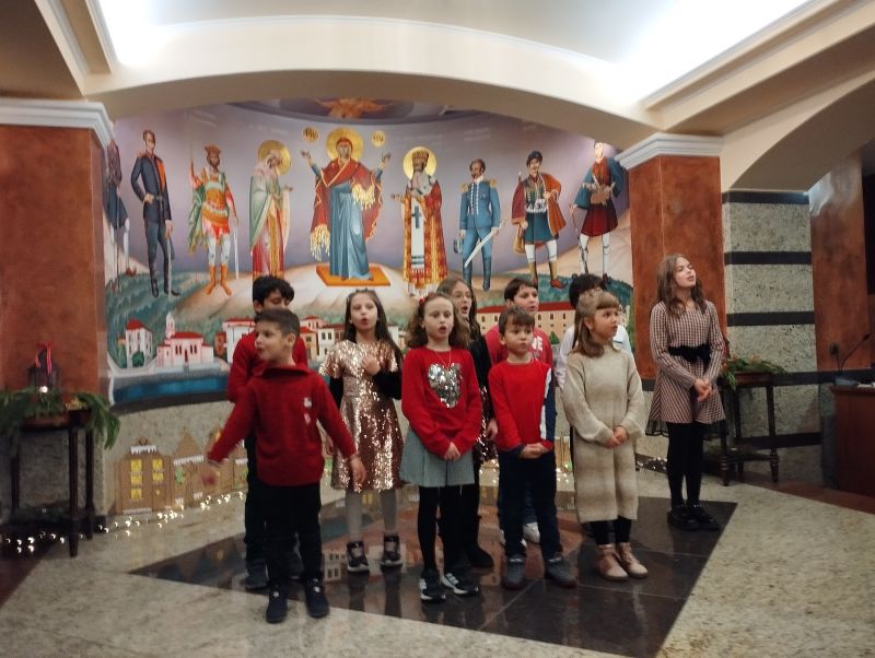Χριστουγεννιάτικη γιορτή των Νεανικών Συντροφιών της Ιεράς Μητροπόλεως Δράμας